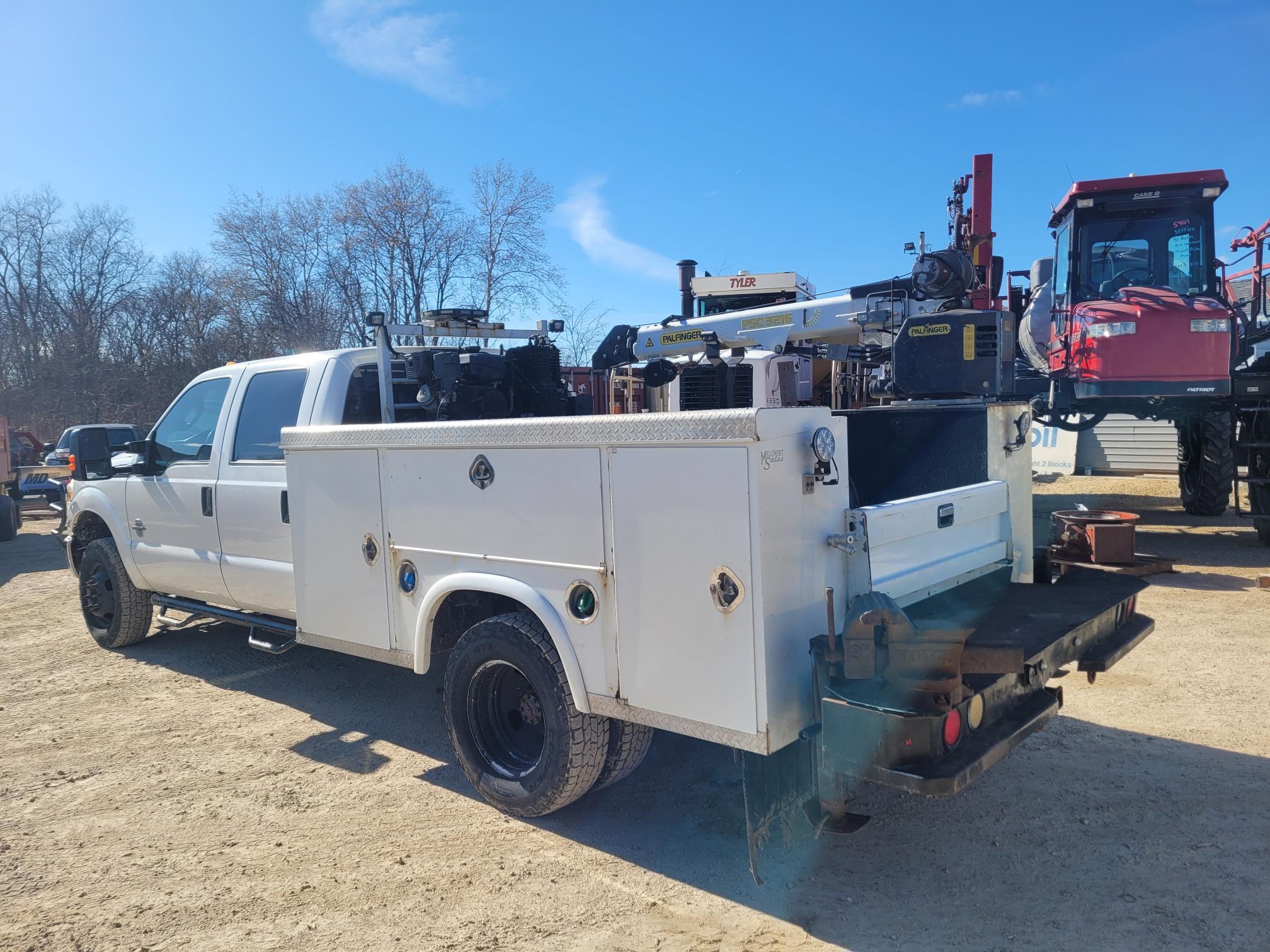 2013 Ford F-350 Utility Truck