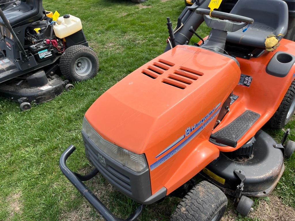 Husqvarna LTH30 Lawn Tractor