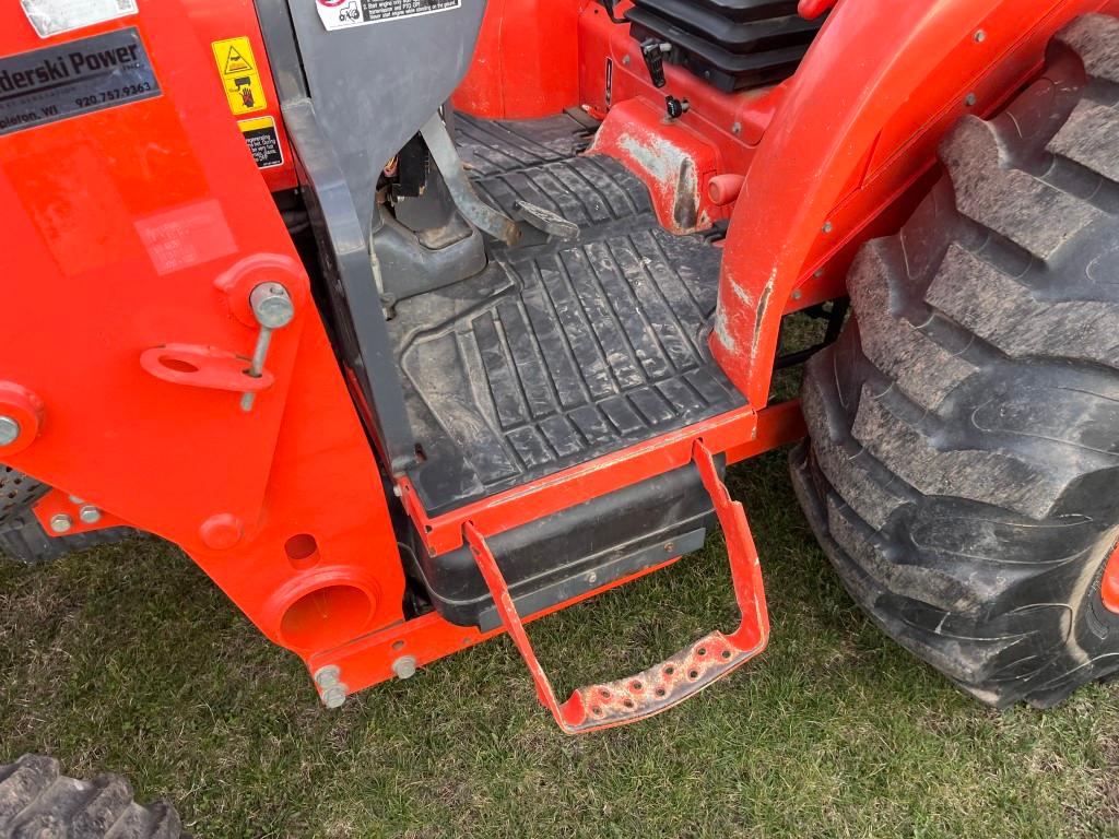 Kubota L5060 tractor