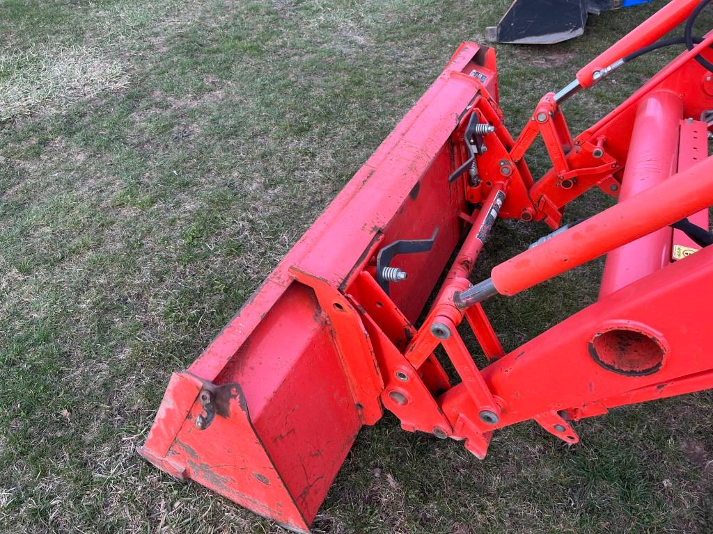 Kubota L5060 tractor