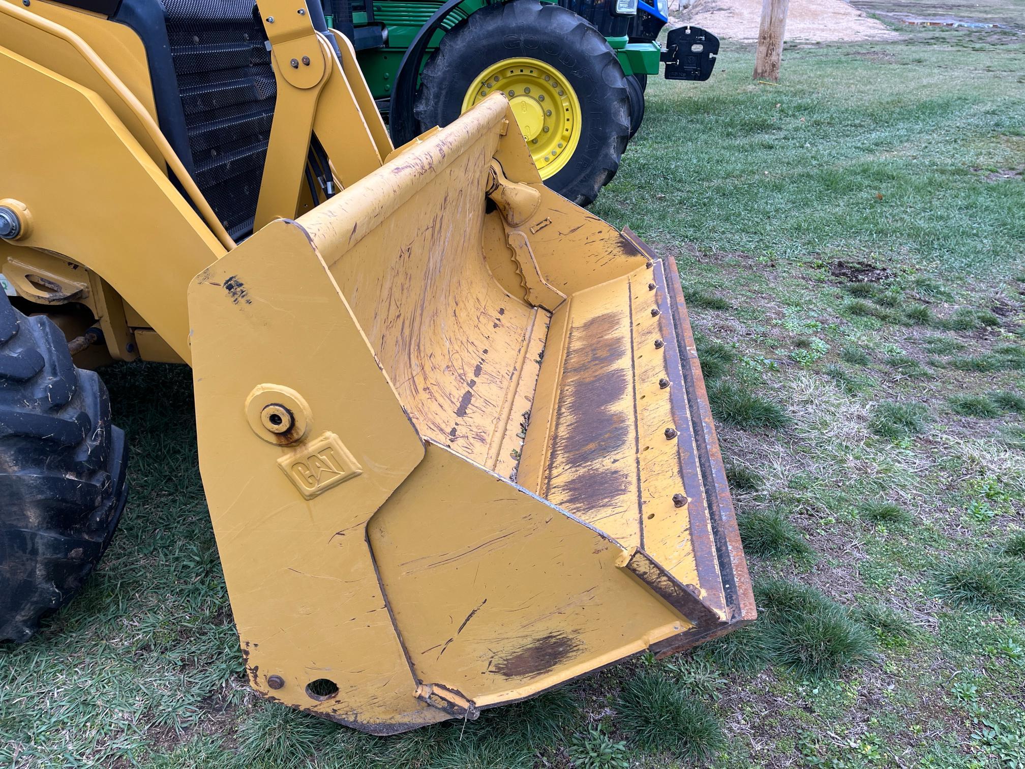 Caterpillar 416F Tractor Loader Backhoe