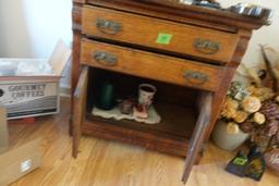 ANTIQUE OAK WASH STAND