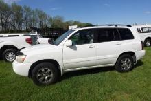 #2901 2007 TOYOTA HIGHLANDER V6 4 WD 128077 MILES AUTO TRANS PWR PKG CLOTH