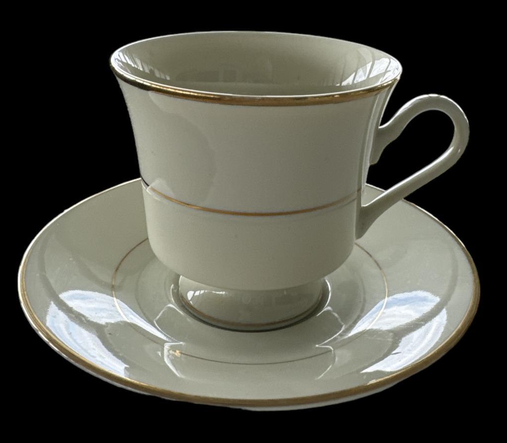 Ivory Elegance by Ranmaru Dynasty China: