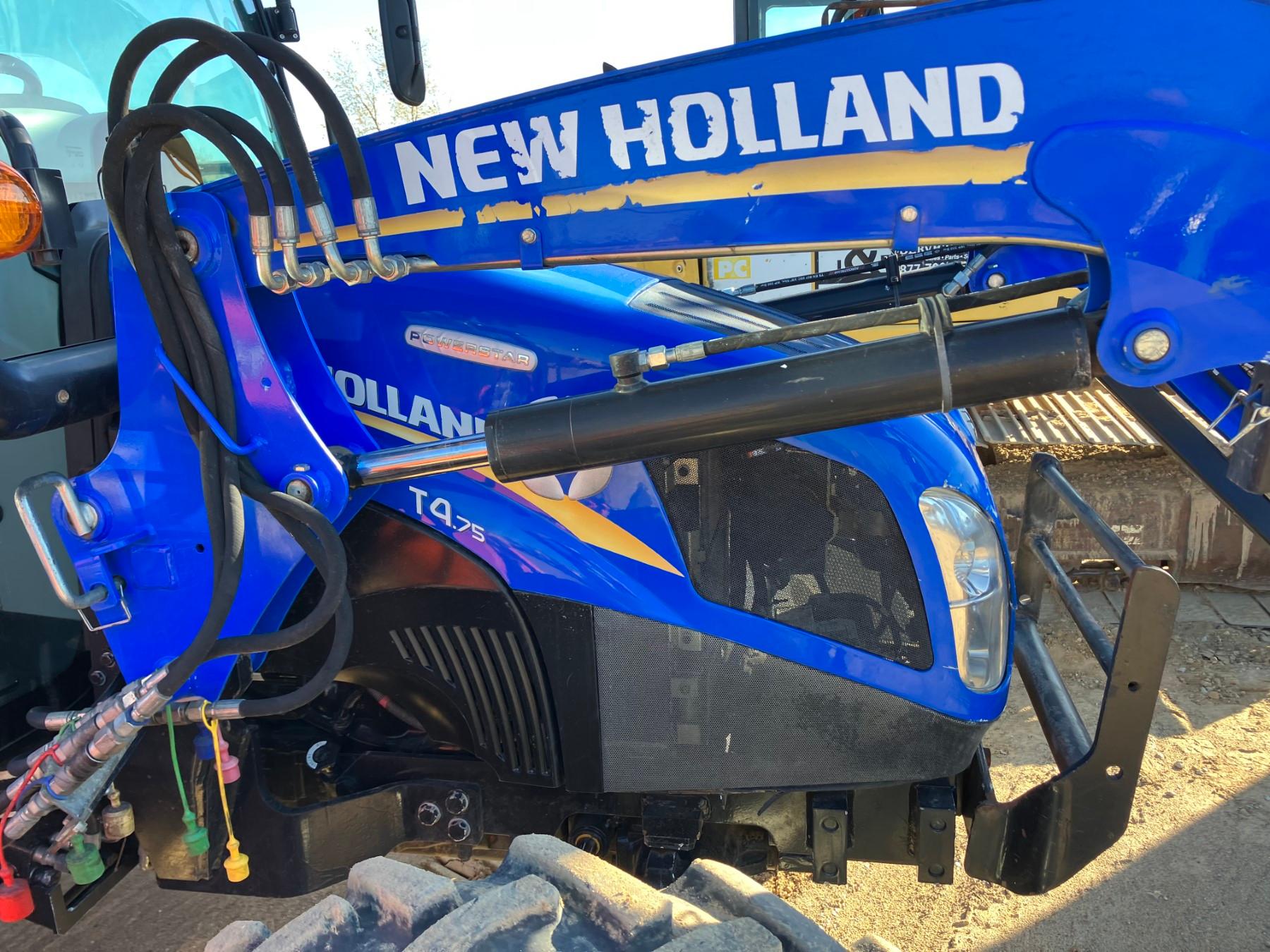 NEW HOLLAND T4.75 POWERSTAR