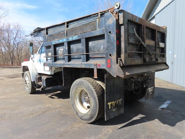 1994 FORD Model F-800 Single Axle Dump Truck, VIN# 1FDXK84EXRVA42426, powered by Cummins 8.3L, 220HP