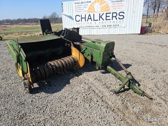 John Deere 24T Square Baler