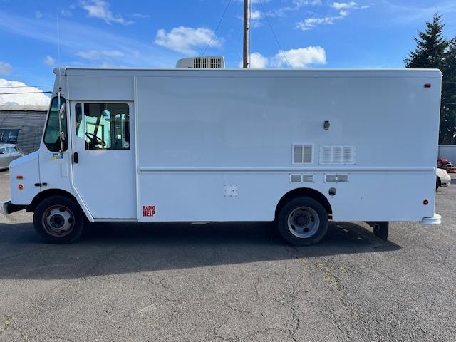 2001 Grumman Olson Water/waste water pipe Inspection camera van.