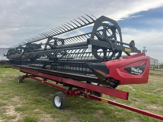 MACDON FD75S FLEX DRAPER HEAD 35’ CASE-IH HOOK UP