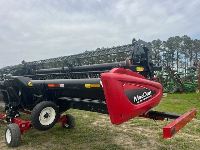 MACDON FD75S FLEX DRAPER HEAD 35’ CASE-IH HOOK UP