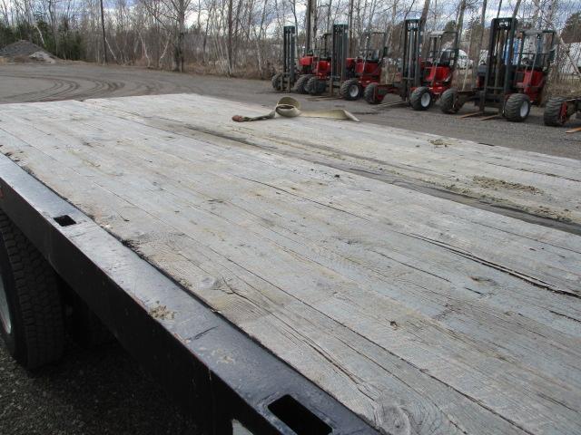 2002 International 4300 Tilt Deck