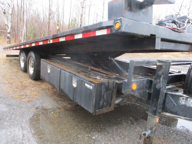 Tandem Axle Tilt Deck Trailer