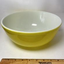 Pyrex 4 Quart Yellow Glass Mixing Bowl