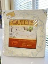 NEW Cassandra King Size Quilt 110" x 95" by Cracker Barrel