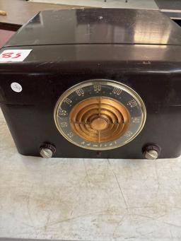 Admiral Model 5Y22N Record player radio