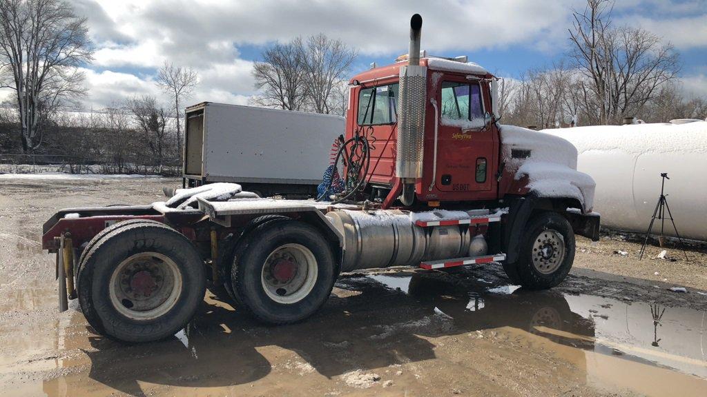 1998 MACK CL713 T/A TRUCK TRACTOR;
