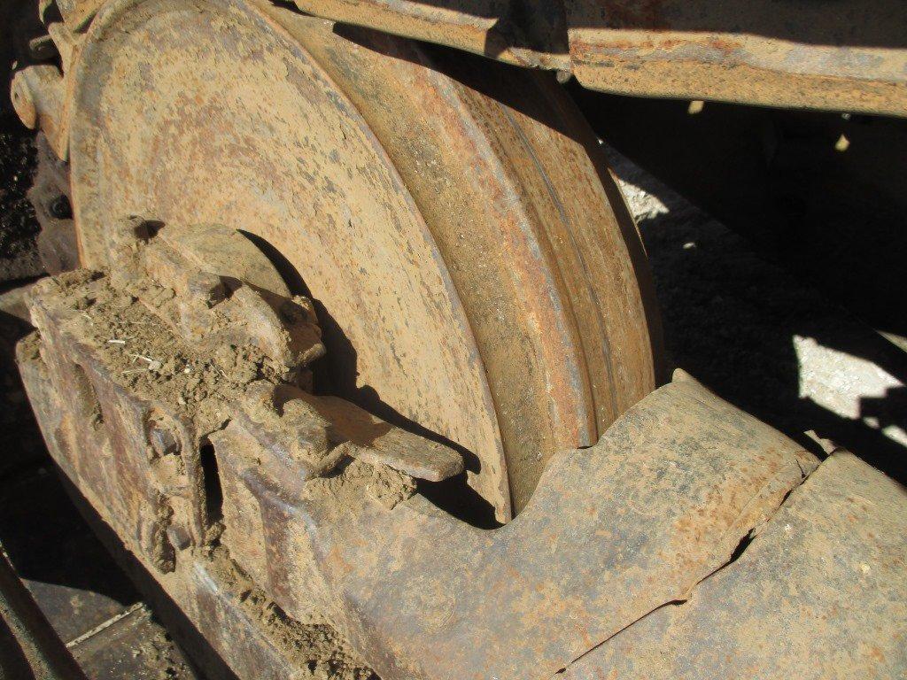 1981 CATERPILLAR D6D CRAWLER TRACTOR;