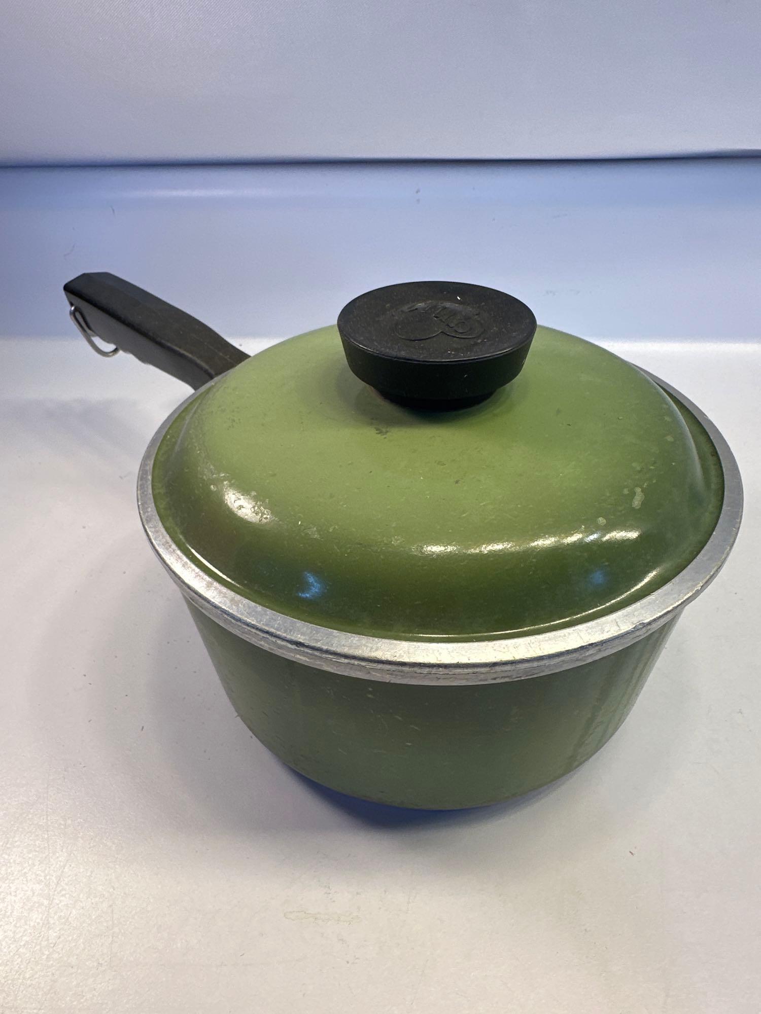 Club Green Cooking Pot and Lid