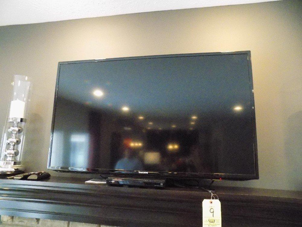 Samsung 46" flat screen TV with wall mount