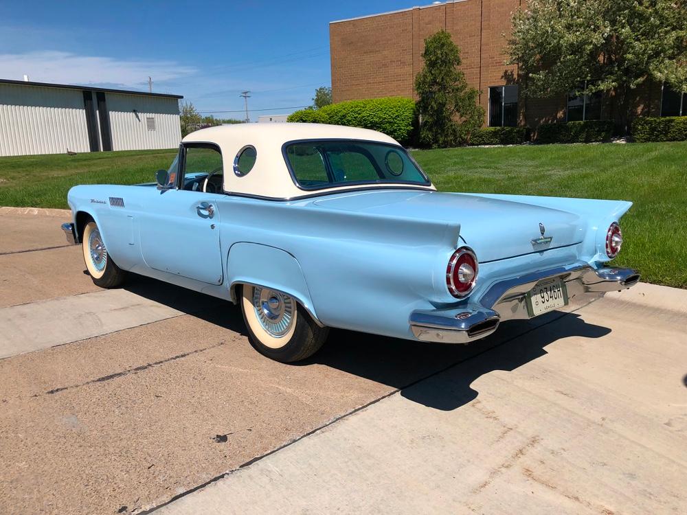 1957 Ford Thunderbird