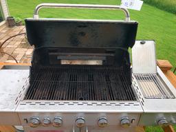 Grill With Extra LP Tank