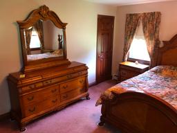 5-Pc. Solid Red Oak Queen Sized Bedroom Suite (Mattress, Box Spring & Bedding Not Included)