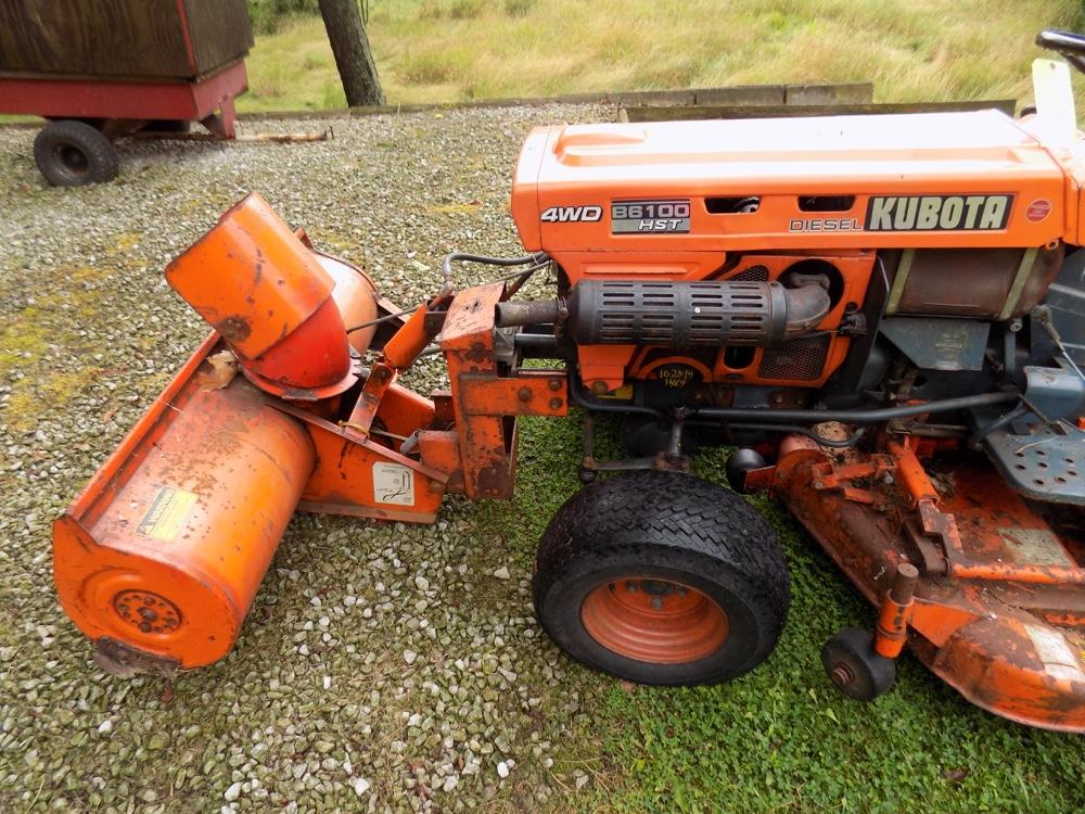 Kubota B6100 Hst Diesel Tractor