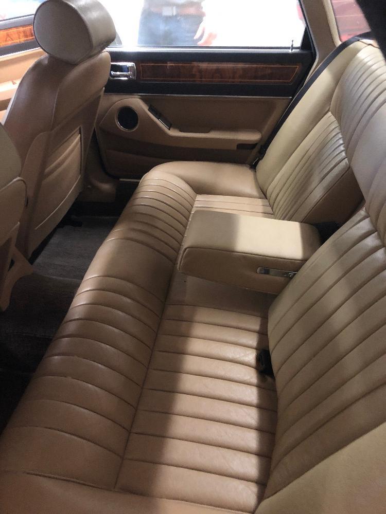 1988 Jaguar XJ, 6cyc engine, auto trans., leather interior, moon roof