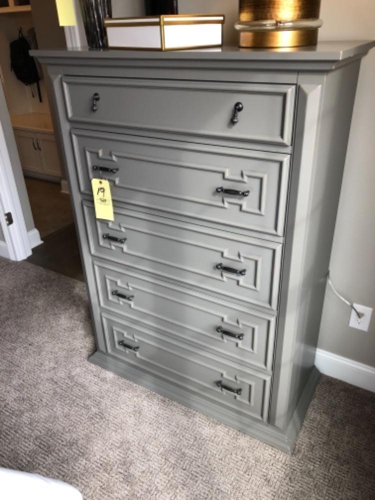 Grey 5-drawer dresser