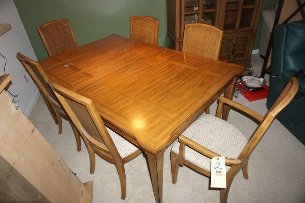 Oak dining table, 6 chairs, 2 extra leaves