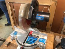 Delta 10 inch compound miter saw.