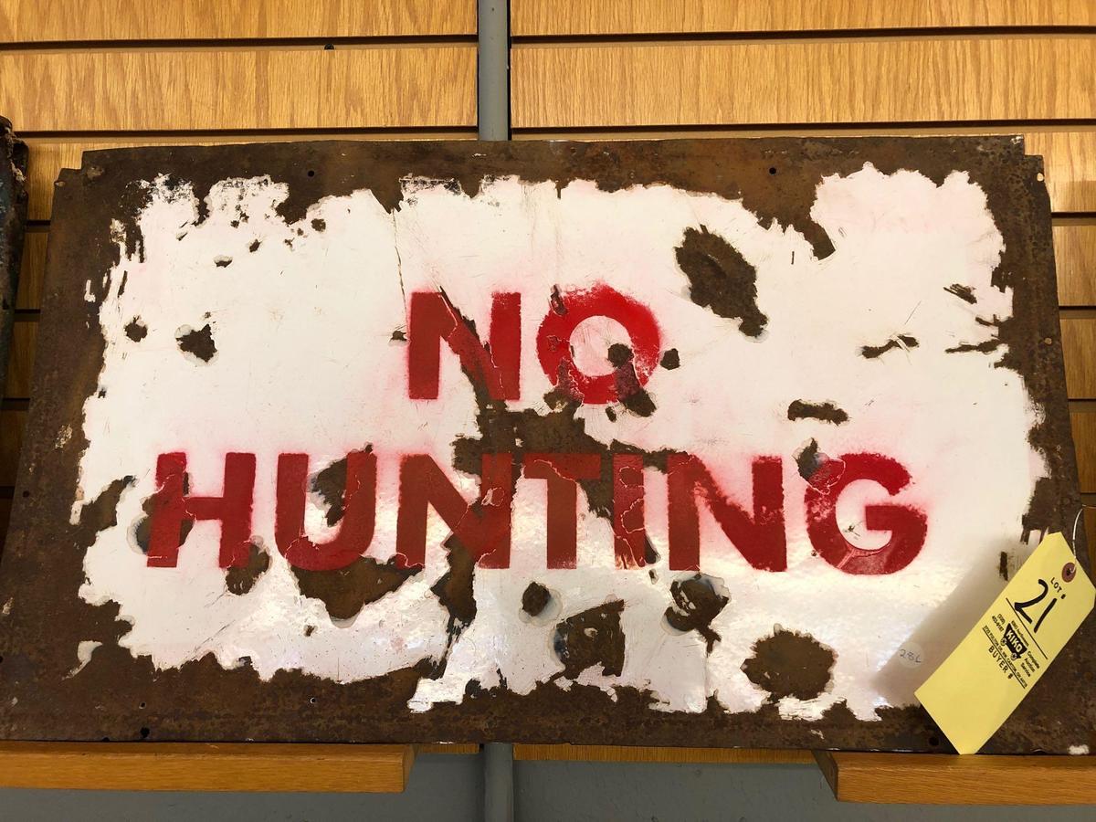 No hunting metal sign