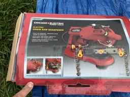 Chainsaw sharpener