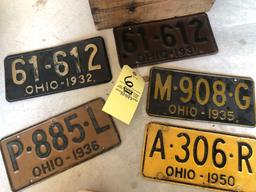 Five early Ohio license plates, wood advertising box.