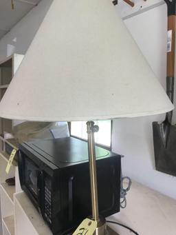 Microwave, lamp