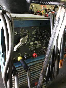 Miller AEAD -200LE ac/dc welder/ generator