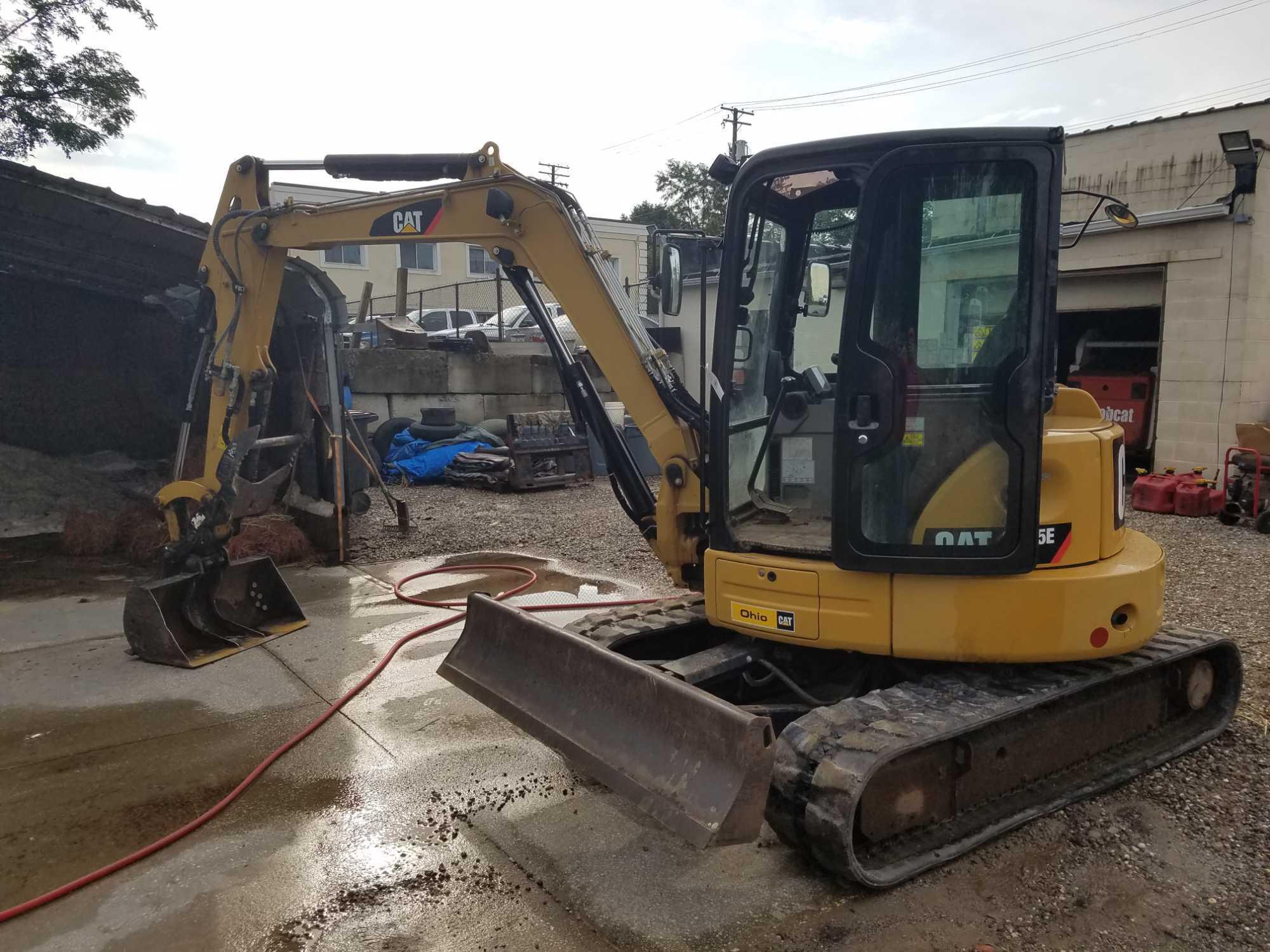 2016 Cat 305.5E mini excavator, 38 inch bucket, diesel, ac, with extra 21 inch bucket, 1,420 hours