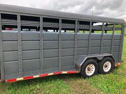 2000 Corn Pro 16' gooseneck trailer w/ center divide gate