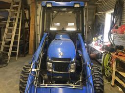 New holland TC55DA tractor w/loader