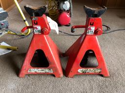 (2) 6-ton jack stands