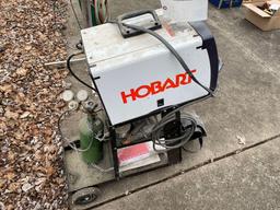 HOBART HANDLER 135 WIRE FEED WELDER