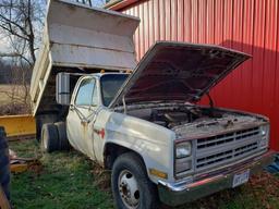 1986 Chevy Custom Deluxe C30 Dump Truck