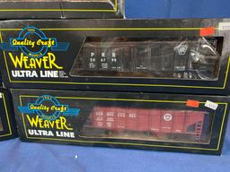 Weaver Ultra Line Pennsylvania railroad cars