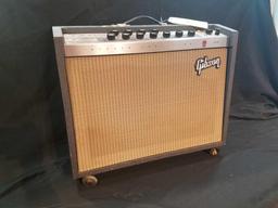 1950s Gibson Invader amplifier GA 30RVT and dust cover, ser. 721362