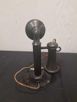 Automatic electric candlestick phone