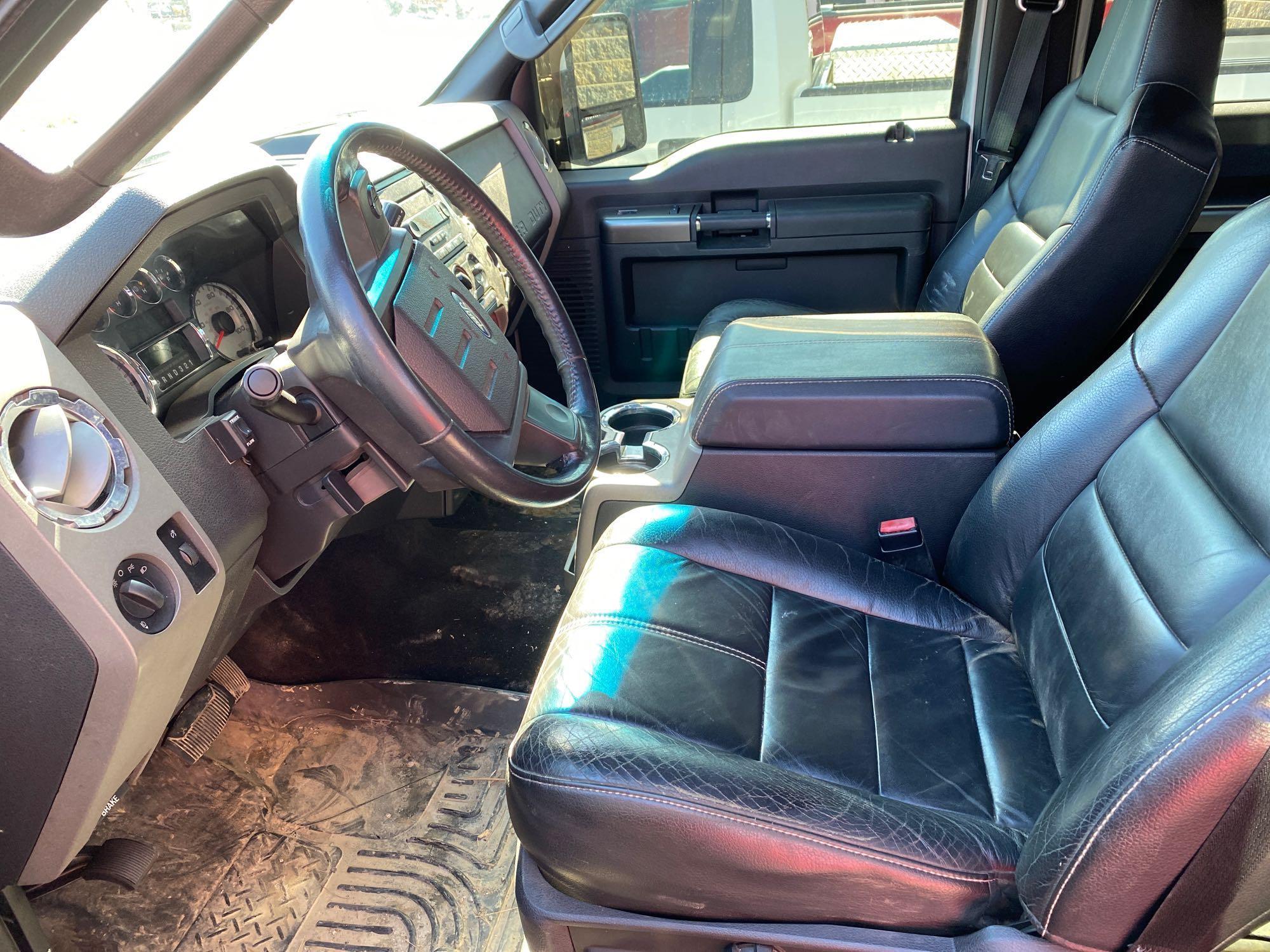 2008 F-350 V8 powerstroke, 4 door, 4X4 with fuel tank in bed, auto, 115,390 miles