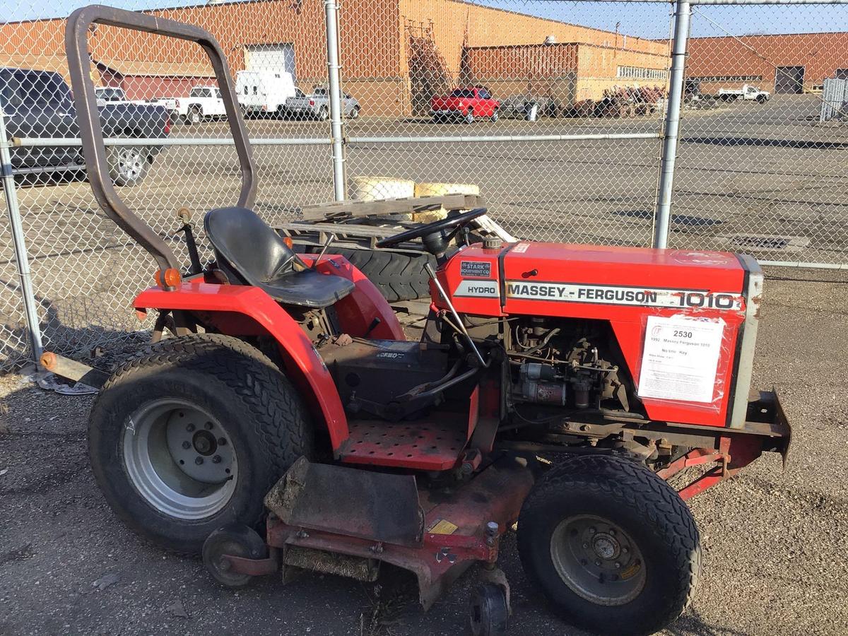 #2530. 1992 Massey Ferguson, 1010, Ser. #45393, Key, No title. Runs