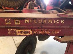 McCormick 214 2-bottom rollover plow