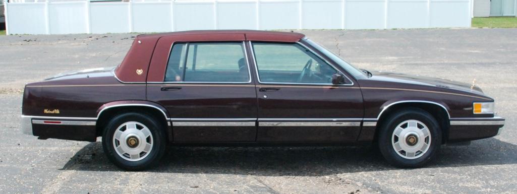 1993 Cadillac Deville Passenger Car, runs,  VIN # 1G6CD53B7P4262924