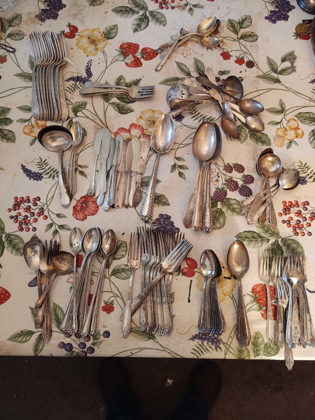 120 pieces Sterling Silver Flatware. (Sells for one sum of money.) Sterling Handled Knives